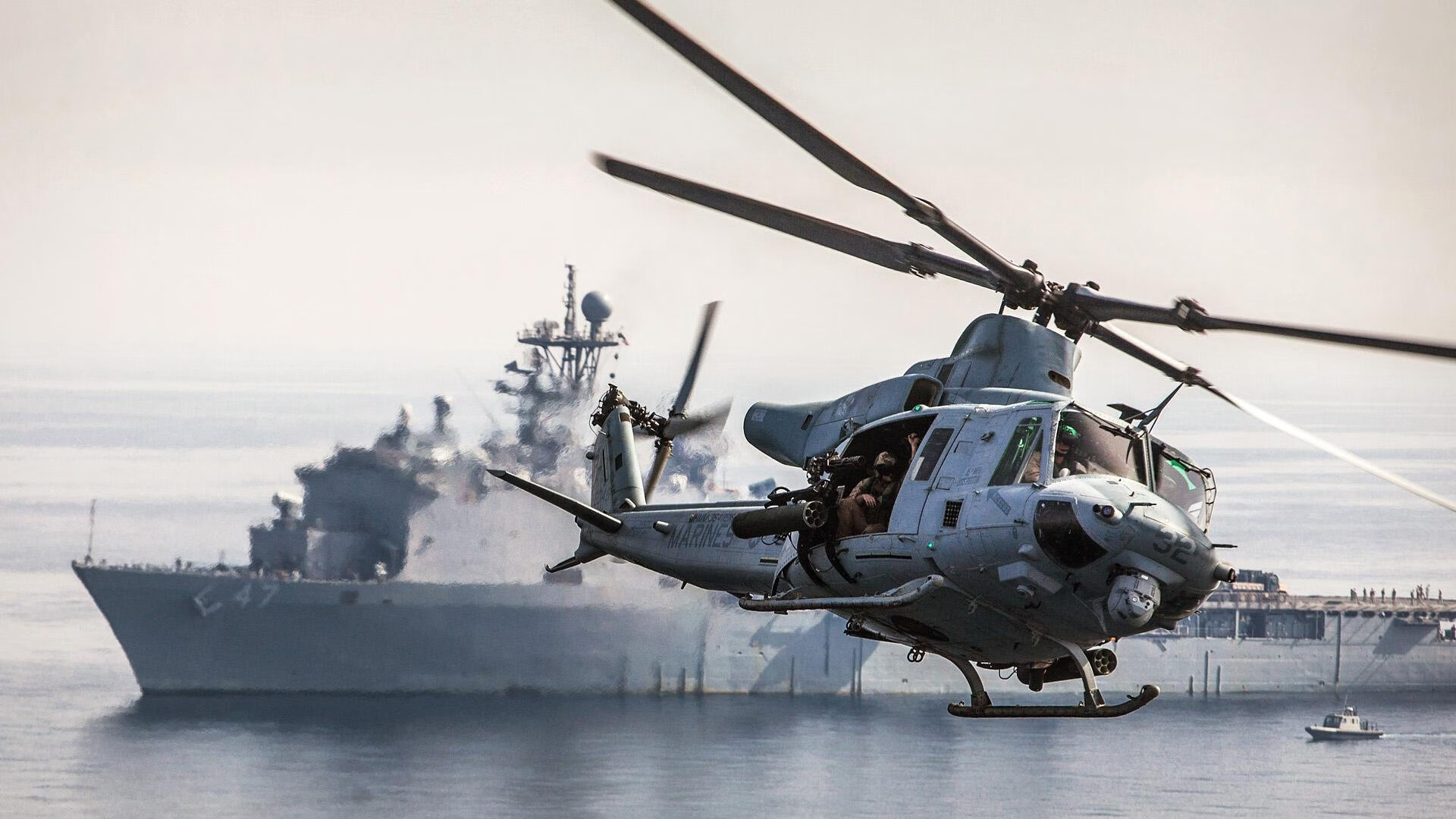 kaiyun-_云中跳伞：飞跃天际的极限体验_，空中飞云