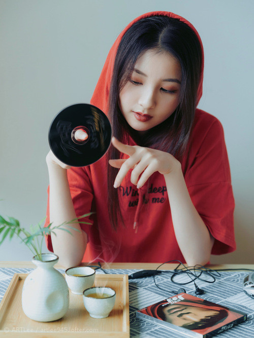 开云全站-“足球+科技”融合创新，推动行业不断跨越发展，融合足球队